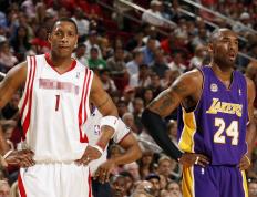 莱万多夫斯基关键时刻惊艳表现，日本队带队取胜赢得满堂喝彩