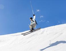 电竞赛场焦点！中国队对阵澳大利亚队，意外判罚引发热议，比赛氛围紧张